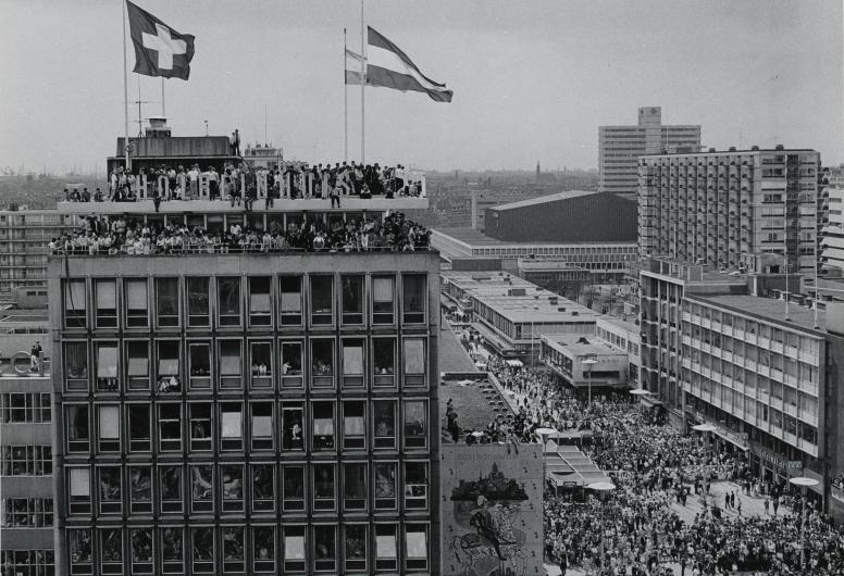 Coolsingel huldiging Feyenoord. Collectie 4282, nummer 1970-721