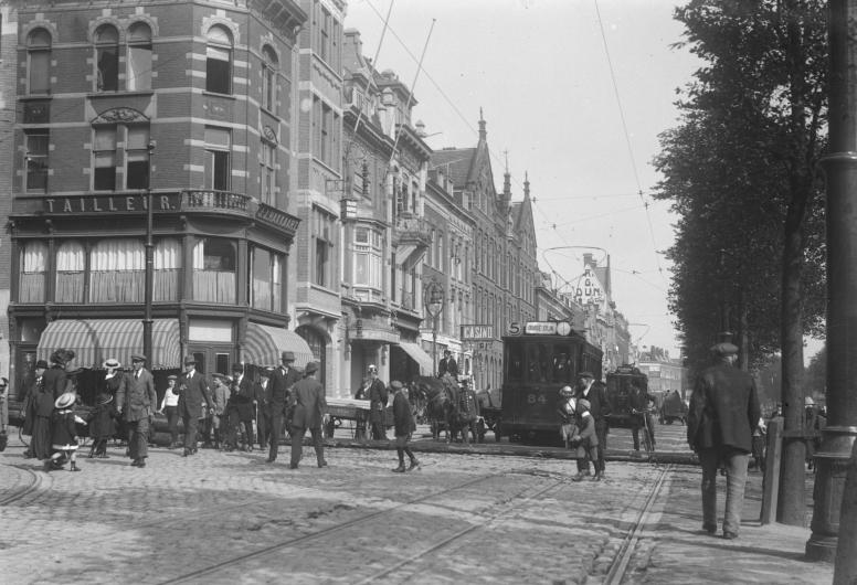 Coolsingel met rechts Coolvest, collectie 4150, nr 2557
