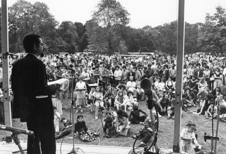 De Marokkaanse dichter Janat Ali op Poetry in het Park. Fotograaf Lex de Herder