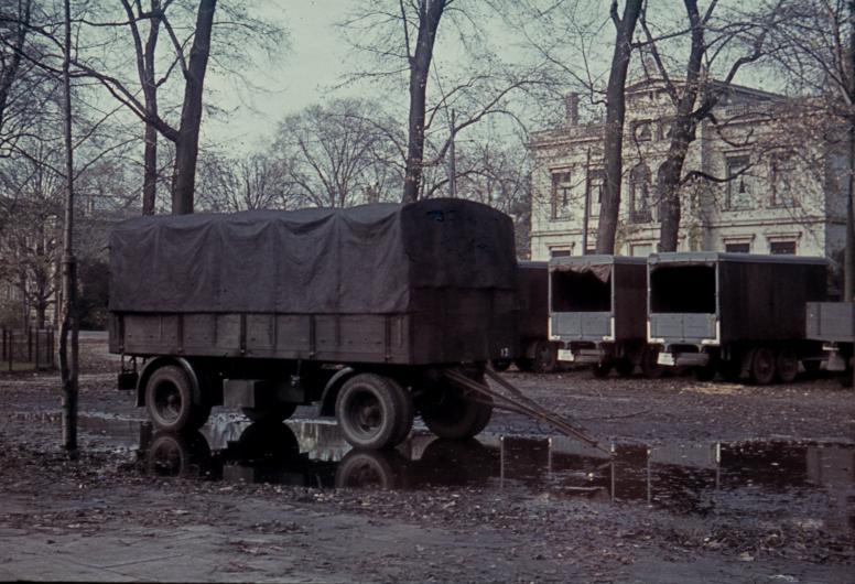 Duits materieel voor het Elevator huis, vermoedelijk 1941. Collectie 4210-75-01