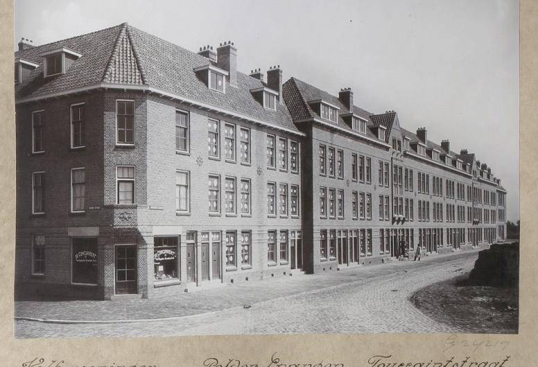 Volkswoningen in Toussaintstraat in Spangen