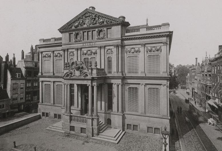 Het Schielandshuis herbouwd. 1899.