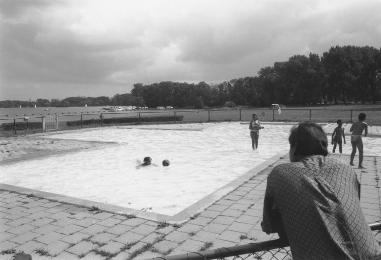  Het zwembadje in het Kralingse Bos bij het Langepad.