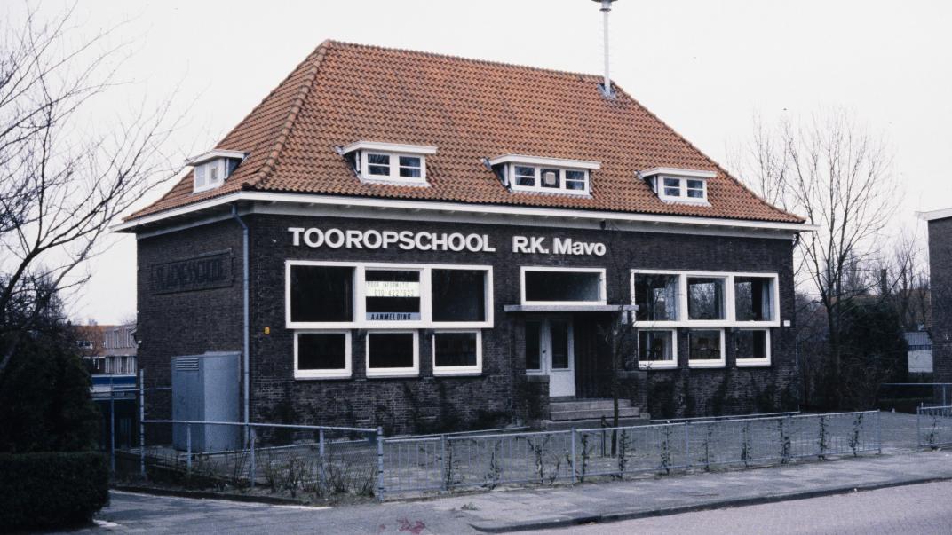 De Tooropschool r.k. Mavo aan de Grindweg. 